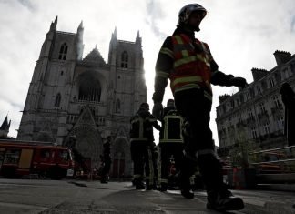 Incendio en la catedral de Nantes