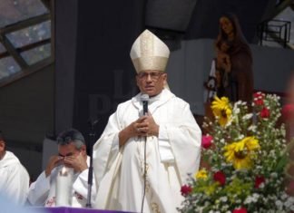 Basabe cuestiona el llamado del retorno a clases presenciales