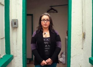 Se reinvento luego de ser deportada