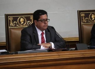 Zambrano: el indulto otorgado por el Ejecutivo cambia la visión al proceso de parlamentarias