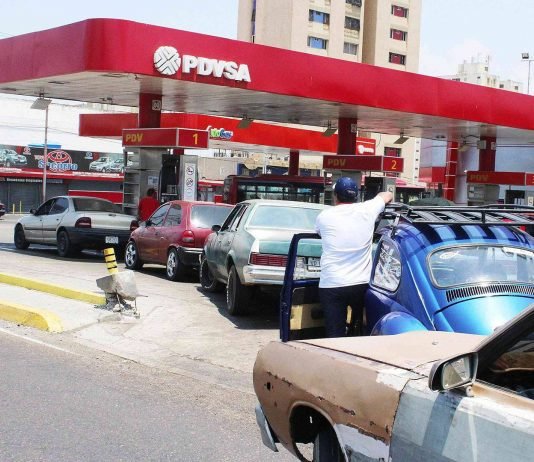 Iribarren y Palavecino iniciarán plan piloto «Pico y Placa» para surtir gasolina