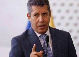 Henri Falcón: «En Venezuela parece que ganó Trump mientras que en EEUU ganó Biden»