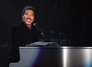 “Easy” de Lionel Richie
