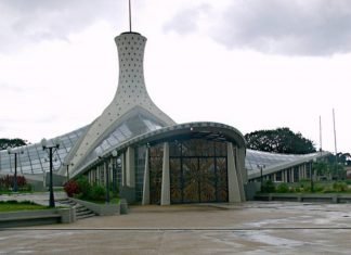 Rodríguez: Iglesias y templos reabrirán en Noviembre