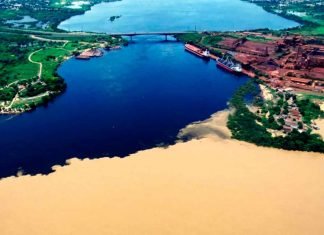 Confluencia del Orinoco y el Caroní