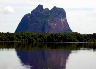 Monumento natural Piedra del Cocuy