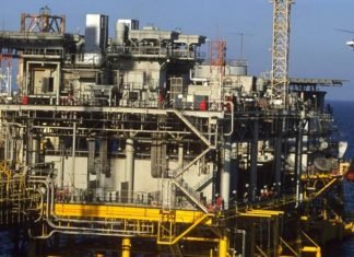 OPEP+ tras acuerdo aumentará producción de crudo el próximo año