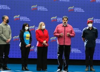 Maduro propone mesa de diálogo para agenda de recuperación económica