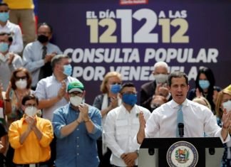 Oposición reitera llamado a participar hoy en centros de Consulta Popular