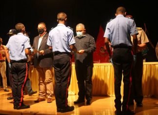 Nuevos agentes oficiales de seguridad egresaron de la UNES