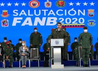 Maduro encabezó acto de salutación a la FANB