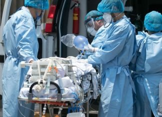 Dirección de Salud verificará protocolo de atención de médicos a pacientes con Covid-19