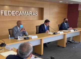 Reacciones diversas en sectores del país por reunión entre Fedecámaras y comisión AN