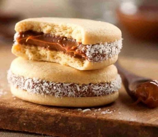 Alfajores peruanos con arequipe