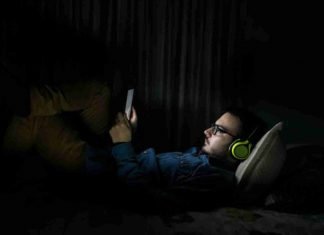 ¿Cómo la luz de las pantallas afecta la salud?