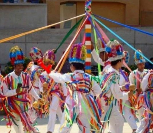 El sebucán, el baile de las cintas venezolano