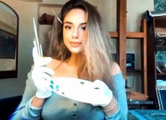 Valeria Izmaílova, la bella restauradora de arte