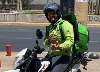 Venezolano en Chile ayuda a los necesitados