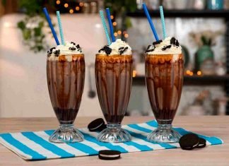 Prepara café helado con galletas Oreo