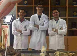 Jóvenes enseñan medicina por redes sociales