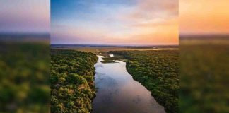 Atardecer en el Río Matiyure, Apure