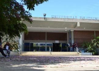 Exigen presupuesto y vacunación contra Covid-19 para el personal universitario