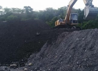 Rehabilitan vías agrícolas y ejecutan canalización de quebradas en municipios de Lara
