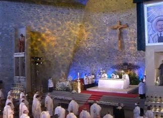 Beatificado en ceremonia solemne el Dr. José Gregorio Hernández