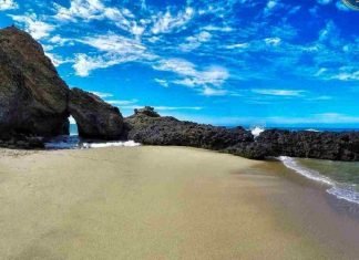 La Cueva, playa de Vargas