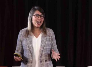 Venezolana recibe premio por tesis doctoral