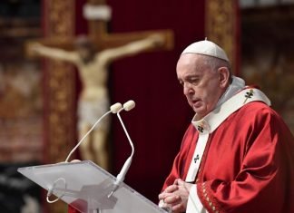 Papa pide evitar comportamientos dañinos en protestas colombianas