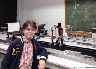 Con 11 años se graduó en Física