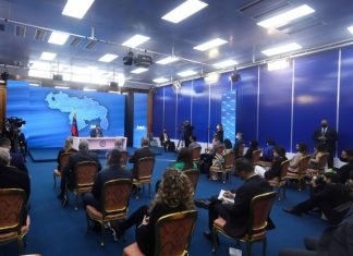 Gobierno planteará diálogo directo con EEUU y el regreso de los encargados de negocios