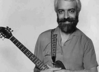 Comenzó a cantar de Pablo Manavello