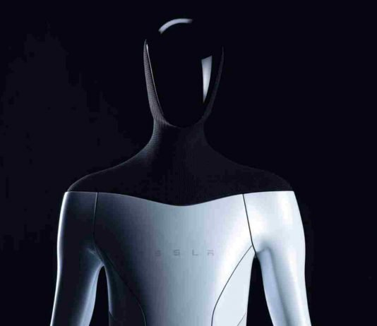 Tesla presenta su primer humanoide