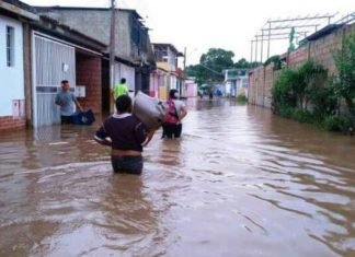 Declaran estado de urgencia por el desbordamiento del río Neverí en Anzoátegui