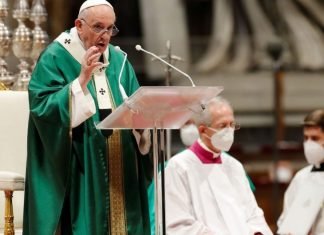 Papa pide no dejar solos ni discriminar a enfermos mentales