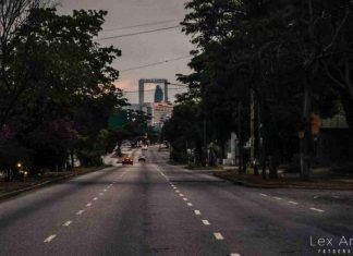 La majestuosa imagen del Manto de María