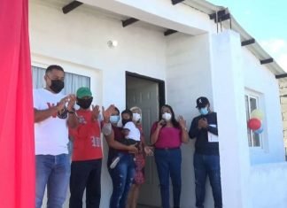 Gobierno regional entregó viviendas a cinco familias en Colinas de La Lucha