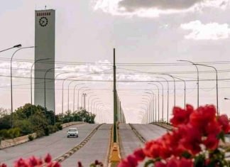 Majestuosa vista del Obelisco