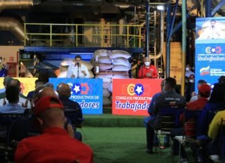 Maduro aprobó el anclaje al Petro de las cajas de ahorro