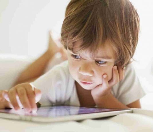 Tecnología en el desenvolvimiento de los niños