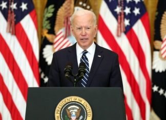 Biden celebra liberación de dos estadounidenses presos en Venezuela
