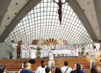 Clero celebró solemnemente la Santa Misa Crismal