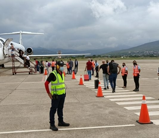Reiniciaron vuelos internacionales desde el Aeropuerto «Jacinto Lara»