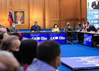 Maduro acusa a Duque de ataques a refinerías y sistema eléctrico