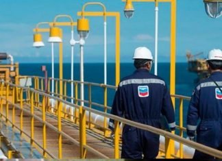 Chevron autoriza renovación de mantenimiento de pozos en Venezuela
