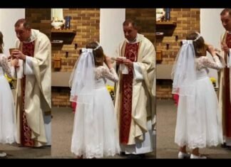 Se bebió todo el vino en su Primera Comunión