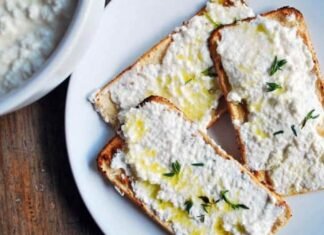 Ricotta aliñada para untar