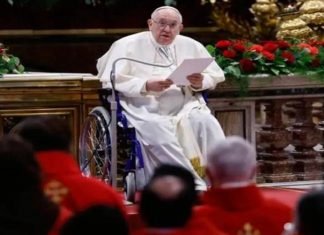 Francisco en Pentecostés: La Iglesia no puede quedarse encerrada en sí misma